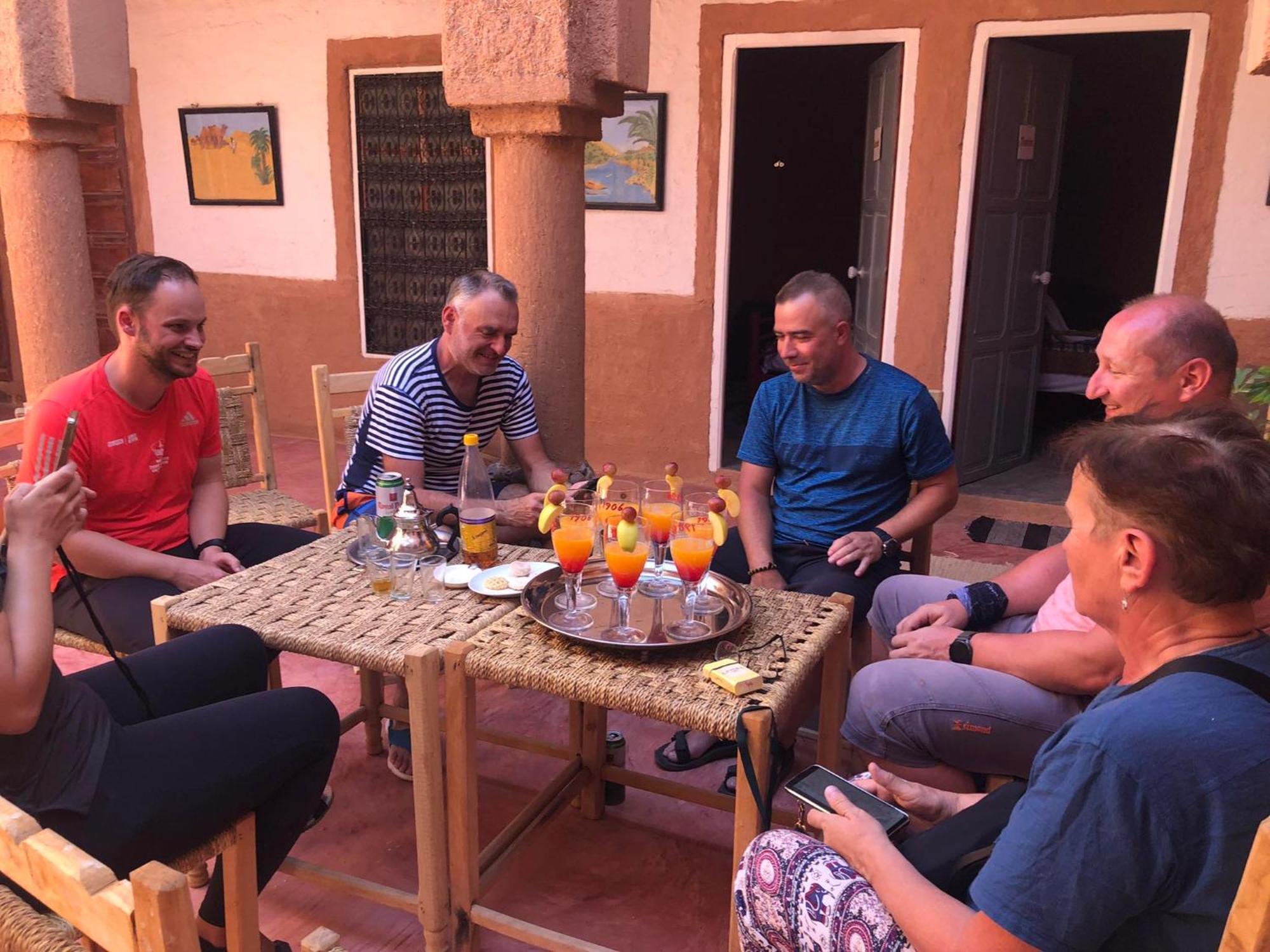 Riad Nkob Luaran gambar